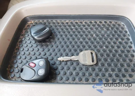 2003 Chevrolet Suburban 1500 Lt z USA, uszkodzony, nr VIN 3GNEC16Z33G220183